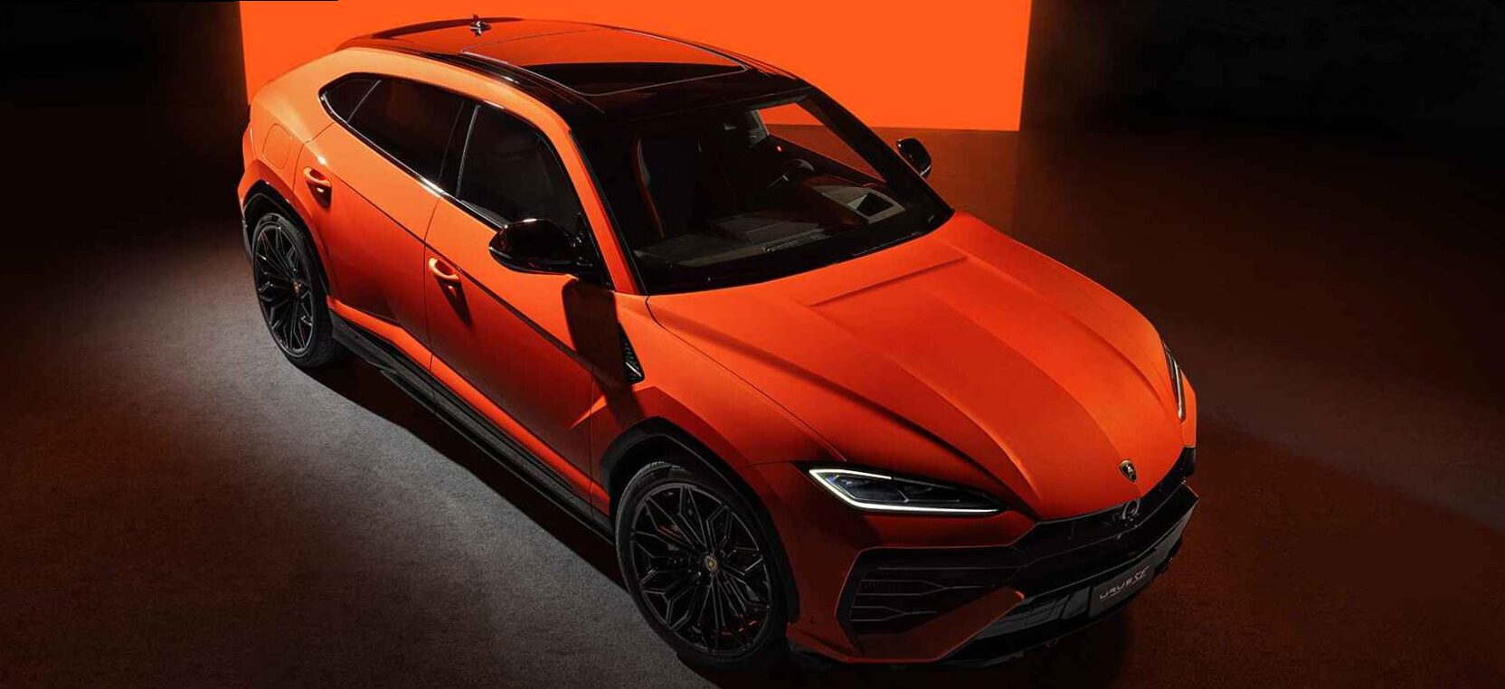 Lamborghini's New Rechargeable Hybrid Urus: A Bold Step Towards Electrification